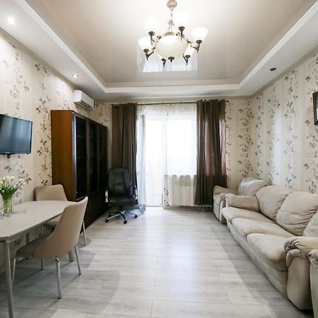 Апартаменти 2-Кімнатні В Новобудові М. Дружби Народів Κίεβο Εξωτερικό φωτογραφία